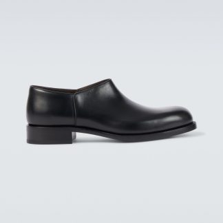 The Row Slip-Ons Nobilis aus Leder in Schwarz